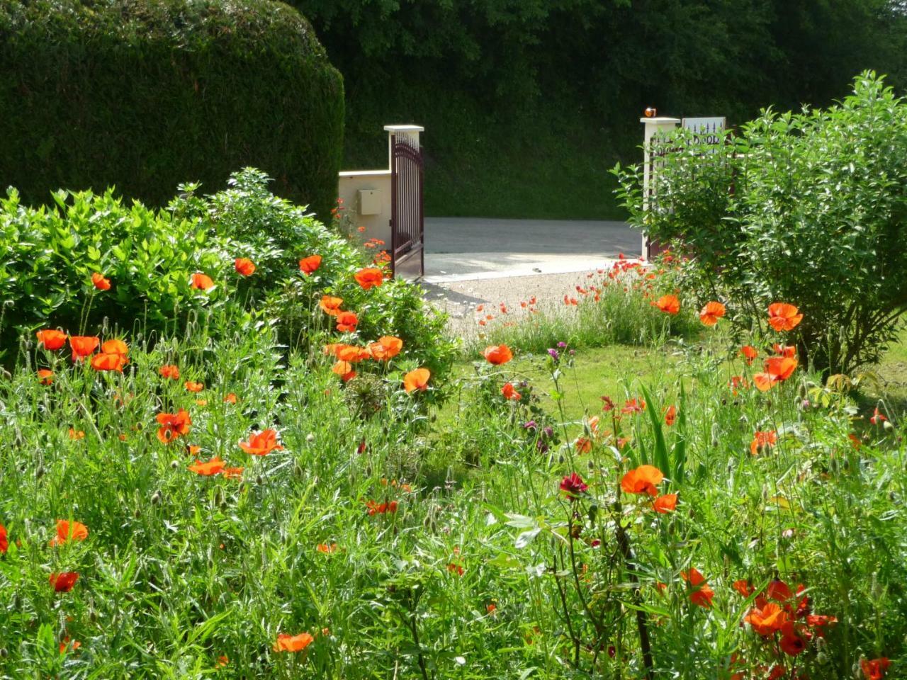 Maison D'Hotes Les Coquelicots Живерни Экстерьер фото